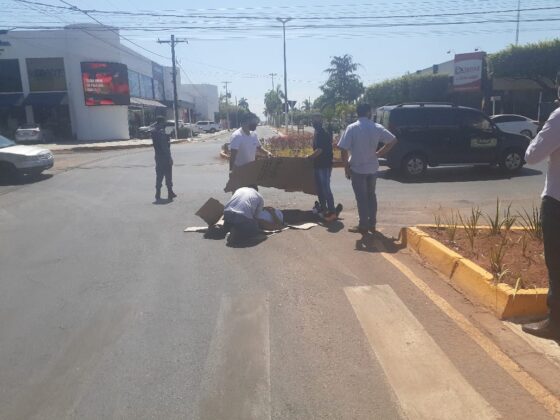 Sorriso: Mulher fica ferida em acidente envolvendo carro e moto Sorriso Sorriso Mato Grosso