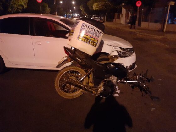 Sorriso: Moto é destruída em acidente na Av. Porto Alegre Sorriso Sorriso Mato Grosso