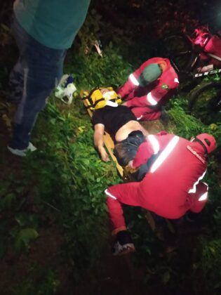 2ca2c9bd 39a0 44b7 9a0d 0c8276273561