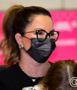 7DFF5034-CA3F-438D-8B69-545D8765E412