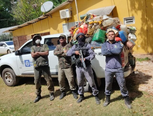 Apreensão de cevas fixas no Rio Cuiabá