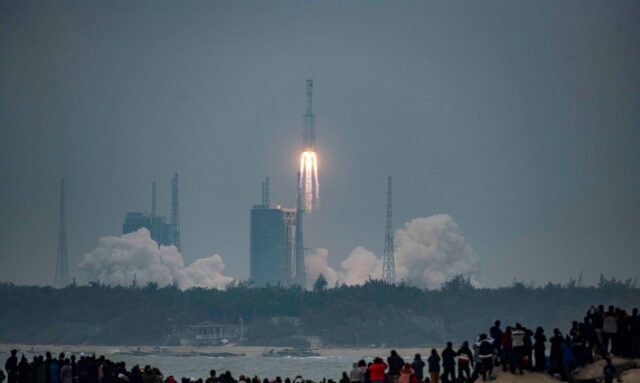 2020-12-22t134459z_1_lynxmpegbl0x2_rtroptp_4_china-foguete-inaugural