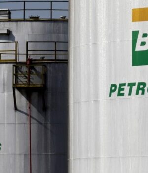 tagreuters.com2021binary_LYNXMPEHAT13K-BASEIMAGE