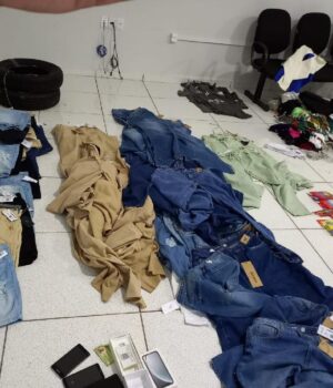 DERF de Várzea Grande prende quadrilha investigada por furtos em lojas
