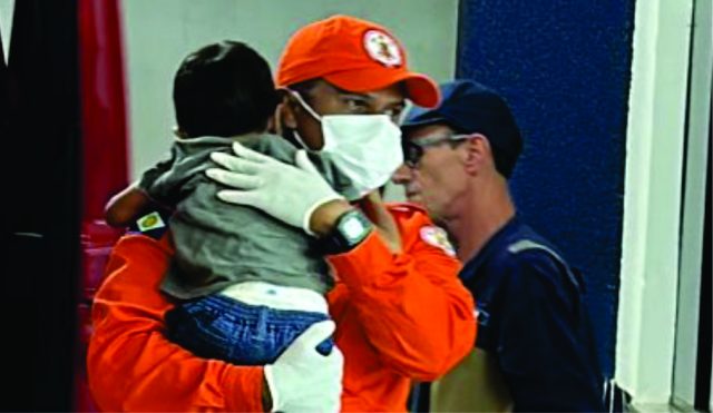 bombeiro-caso-criança