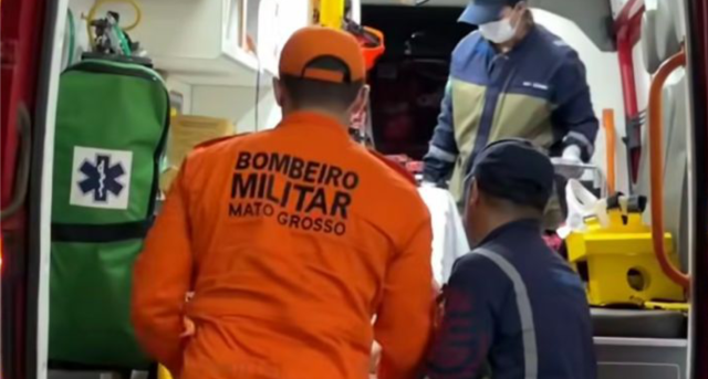 mulher-ateia-fogo-em-ex-companheiro-em-sorriso